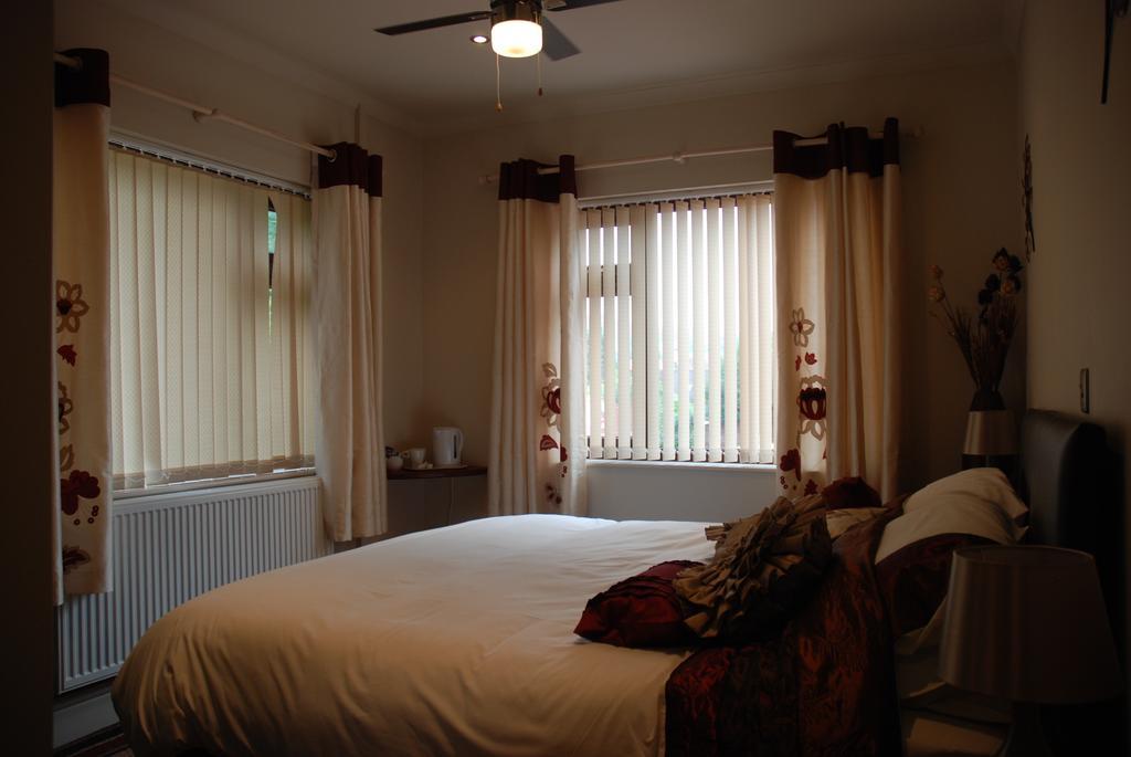 Castle Green Bed And Breakfast Ashbourne  Exterior foto